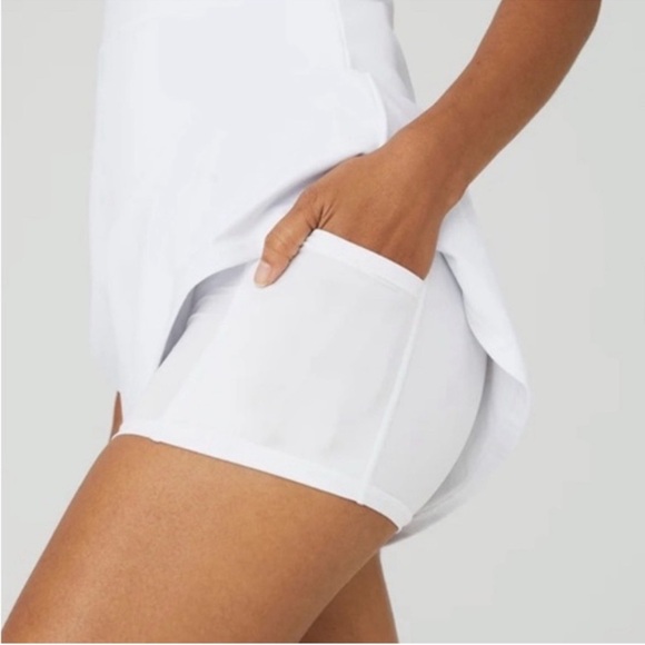 ALO Airbrush Real Dress White Small - Picture 3 of 4